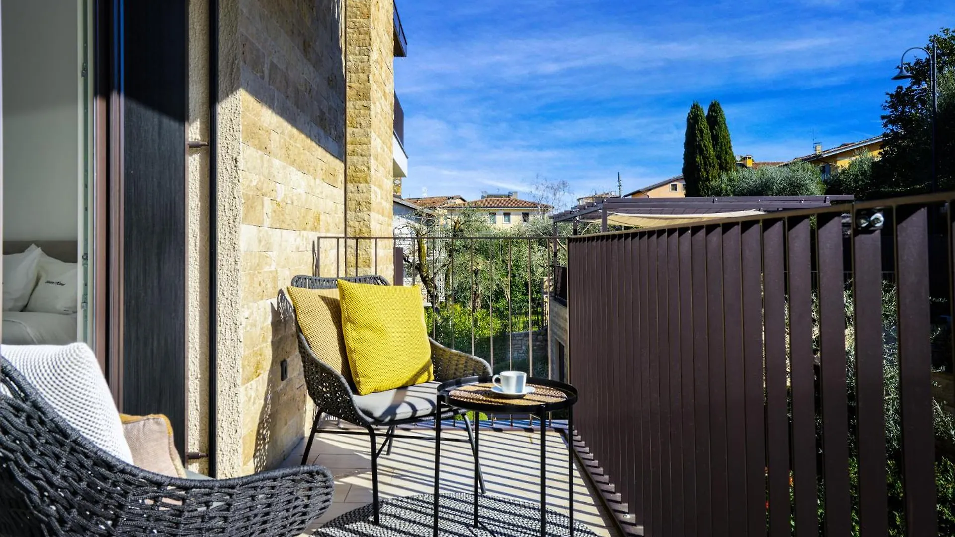 Salvatorehomes - Luxurious Dreamview Waterfront Apartment In Torri Del Benaco With Pool - Casa Azura - A 5 Star Luxury Collection At Lake Garda Italy